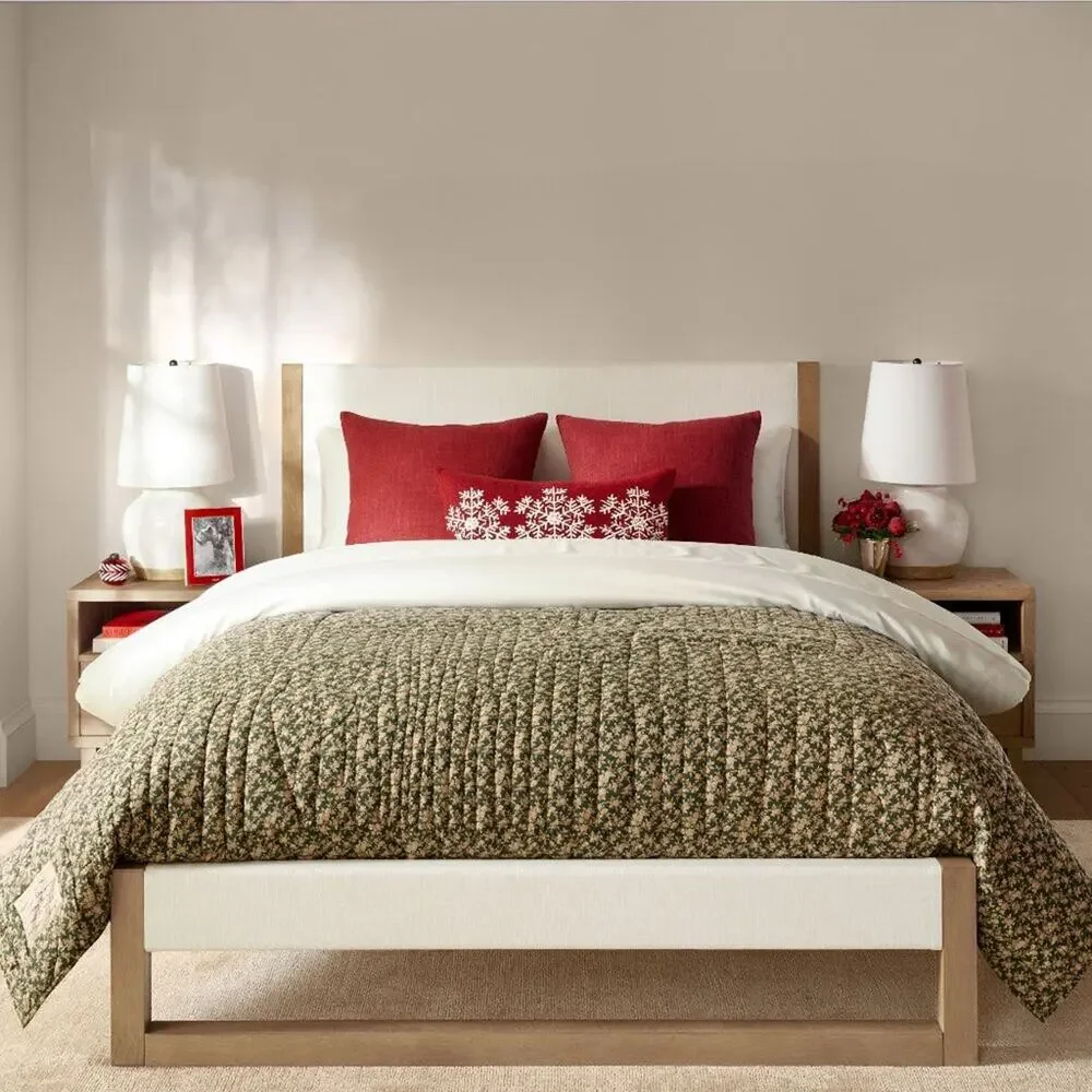 Pottery Barn Holiday Love Reversible Quilt King / California Patchwork Heart NWT